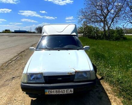 Белый ИЖ 2717, объемом двигателя 1.6 л и пробегом 70 тыс. км за 1500 $, фото 1 на Automoto.ua