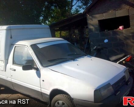 Белый ИЖ 2717, объемом двигателя 1.6 л и пробегом 100 тыс. км за 1200 $, фото 1 на Automoto.ua