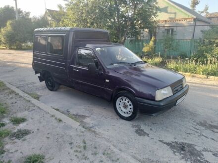 ИЖ 2717 2002 в Запорожье на Automoto.ua Фиолетовый ИЖ 2717, объемом двигателя 1.6 л и пробегом 180 тыс. км за 773 $, фото 1 на Automoto.ua