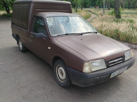 ІЖ 2717 2005 у Краматорске на Automoto.ua Коричневий ІЖ 2717, об'ємом двигуна 1.6 л та пробігом 328 тис. км за 870 $, фото 1 на Automoto.ua