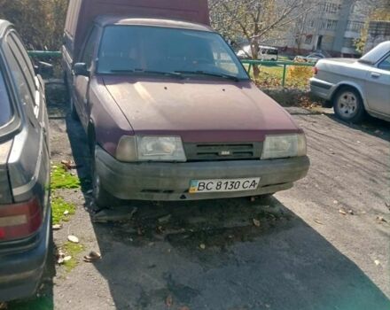 Красный ИЖ 2717, объемом двигателя 0 л и пробегом 250 тыс. км за 590 $, фото 1 на Automoto.ua