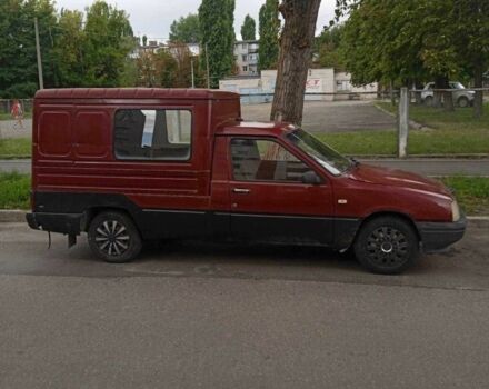 Красный ИЖ 2717, объемом двигателя 1.6 л и пробегом 10 тыс. км за 1695 $, фото 4 на Automoto.ua
