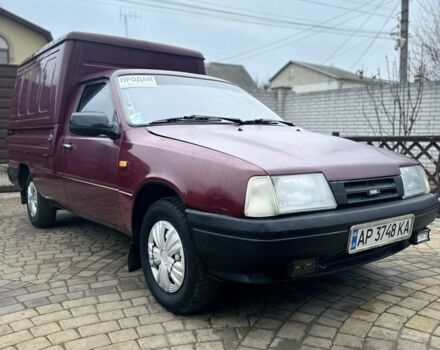 Красный ИЖ 2717, объемом двигателя 1.6 л и пробегом 90 тыс. км за 2200 $, фото 1 на Automoto.ua
