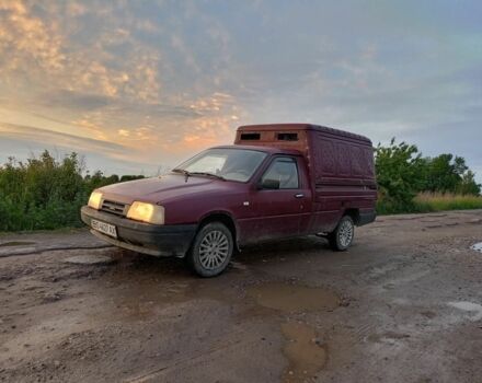 Красный ИЖ 2717, объемом двигателя 0 л и пробегом 235 тыс. км за 450 $, фото 1 на Automoto.ua