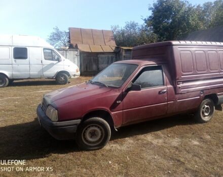 Красный ИЖ 2717, объемом двигателя 0 л и пробегом 105 тыс. км за 768 $, фото 1 на Automoto.ua