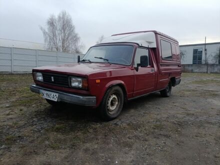 Красный ИЖ 2717, объемом двигателя 1.6 л и пробегом 45 тыс. км за 711 $, фото 1 на Automoto.ua