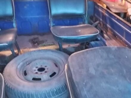 ІЖ 2717 2003 у Богуславе на Automoto.ua Синій ІЖ 2717, об'ємом двигуна 0 л та пробігом 123 тис. км за 726 $, фото 1 на Automoto.ua
