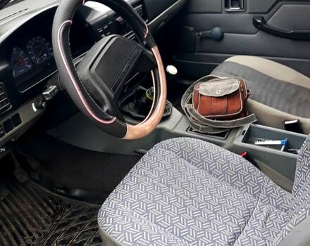 ІЖ 2717 2005 у Вінниці на Automoto.ua Зелений ІЖ 2717, об'ємом двигуна 1.6 л та пробігом 73 тис. км за 1350 $, фото 7 на Automoto.ua