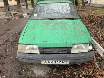 Зеленый ИЖ 2717, объемом двигателя 1.6 л и пробегом 100 тыс. км за 213 $, фото 1 на Automoto.ua
