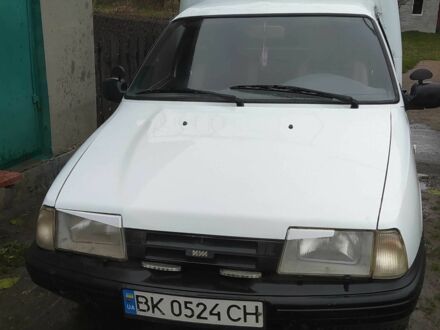 Белый ИЖ 27171, объемом двигателя 1.6 л и пробегом 2 тыс. км за 880 $, фото 1 на Automoto.ua