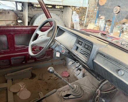 Красный ИЖ 27171, объемом двигателя 1.5 л и пробегом 55 тыс. км за 1000 $, фото 1 на Automoto.ua