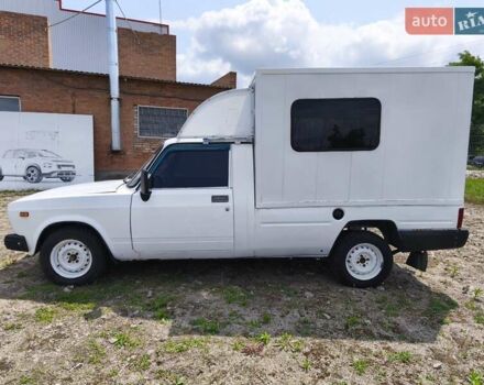 ІЖ 27175 2007 у Кропивницькому (Кіровограді) на Automoto.ua Білий ІЖ 27175, об'ємом двигуна 1.57 л та пробігом 78 тис. км за 1500 $, фото 9 на Automoto.ua