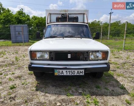 ІЖ 27175 2007 у Кропивницькому (Кіровограді) на Automoto.ua Білий ІЖ 27175, об'ємом двигуна 1.57 л та пробігом 78 тис. км за 1500 $, фото 1 на Automoto.ua