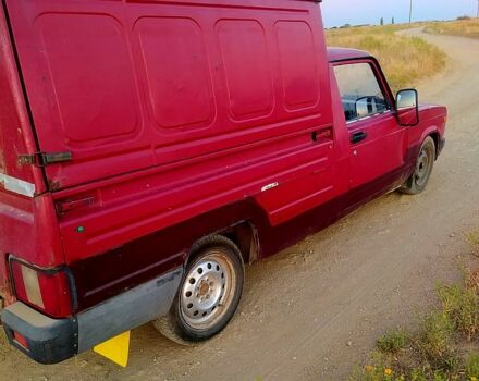 Красный ИЖ 27175, объемом двигателя 1.3 л и пробегом 39 тыс. км за 1200 $, фото 1 на Automoto.ua