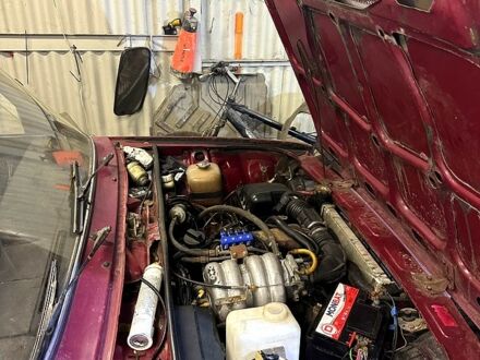 Красный ИЖ 27175, объемом двигателя 1.6 л и пробегом 250 тыс. км за 900 $, фото 1 на Automoto.ua