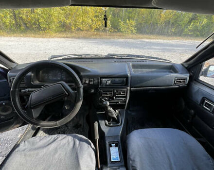 ИЖ 2717 Ода 2002 в Днепре (Днепропетровске) на Automoto.ua Фиолетовый ИЖ 2717 Ода, объемом двигателя 1.6 л и пробегом 295 тыс. км за 950 $, фото 23 на Automoto.ua