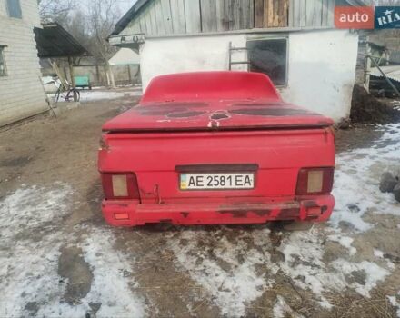 Красный ИЖ 2717 Ода, объемом двигателя 2 л и пробегом 100 тыс. км за 1200 $, фото 7 на Automoto.ua