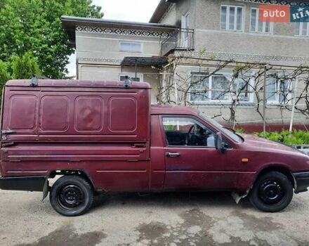Червоний ІЖ 2717 Ода, об'ємом двигуна 1.6 л та пробігом 100 тис. км за 699 $, фото 4 на Automoto.ua