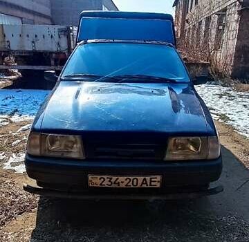 Синий ИЖ 2717 Ода, объемом двигателя 0 л и пробегом 250 тыс. км за 1400 $, фото 8 на Automoto.ua