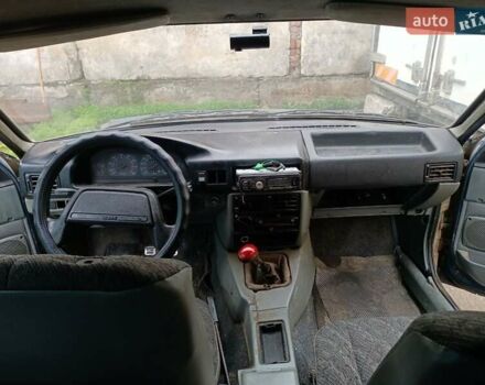 Синий ИЖ 2717 Ода, объемом двигателя 1.57 л и пробегом 350 тыс. км за 970 $, фото 8 на Automoto.ua