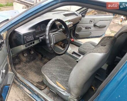 Синий ИЖ 2717 Ода, объемом двигателя 1.57 л и пробегом 350 тыс. км за 970 $, фото 7 на Automoto.ua