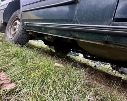 Зелений ІЖ 2717 Ода, об'ємом двигуна 1.6 л та пробігом 119 тис. км за 2100 $, фото 10 на Automoto.ua