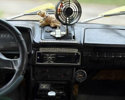 Бежевый ИЖ 412 ИЭ, объемом двигателя 1.5 л и пробегом 325 тыс. км за 500 $, фото 39 на Automoto.ua