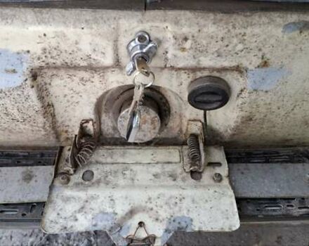 Бежевый ИЖ 412 ИЭ, объемом двигателя 1.5 л и пробегом 52 тыс. км за 550 $, фото 10 на Automoto.ua