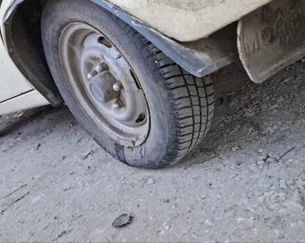 Бежевый ИЖ 412 ИЭ, объемом двигателя 1.5 л и пробегом 52 тыс. км за 550 $, фото 30 на Automoto.ua