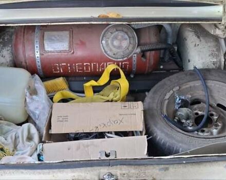 Бежевый ИЖ 412 ИЭ, объемом двигателя 1.5 л и пробегом 52 тыс. км за 550 $, фото 8 на Automoto.ua