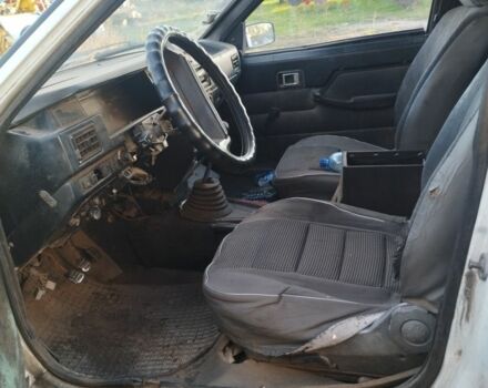 ИЖ Другая 2002 в Николаеве на Automoto.ua Белый ИЖ Другая, объемом двигателя 0 л и пробегом 55 тыс. км за 500 $, фото 5 на Automoto.ua