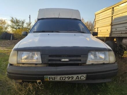 Белый ИЖ Другая, объемом двигателя 0 л и пробегом 55 тыс. км за 500 $, фото 1 на Automoto.ua