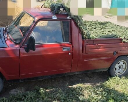 ИЖ Другая 2007 в Изюме на Automoto.ua Красный ИЖ Другая, объемом двигателя 1.6 л и пробегом 70 тыс. км за 954 $, фото 1 на Automoto.ua