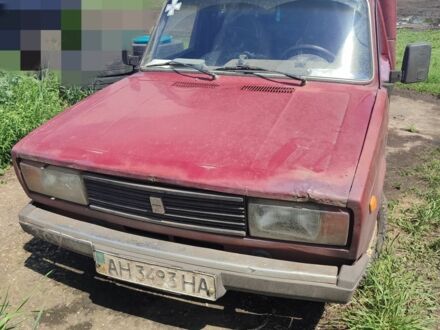 ІЖ Інша 2006 у Синельниковом на Automoto.ua Червоний ІЖ Інша, об'ємом двигуна 1.6 л та пробігом 260 тис. км за 435 $, фото 1 на Automoto.ua