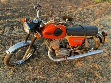 ІЖ Інша 1982 у Сумах на Automoto.ua ІЖ Інша, об'ємом двигуна 0.35 л та пробігом 0 тис. км за 1000 $, фото 1 на Automoto.ua
