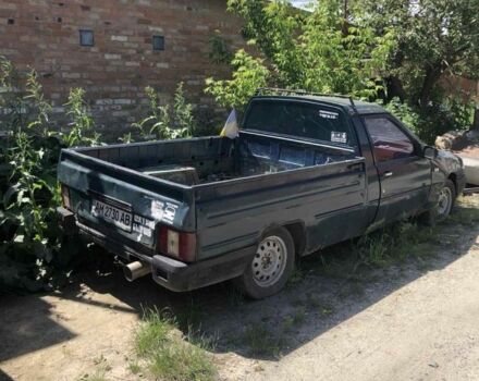 Зеленый ИЖ Другая, объемом двигателя 1.6 л и пробегом 200 тыс. км за 800 $, фото 4 на Automoto.ua