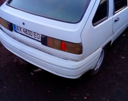 Білий ІЖ Ода, об'ємом двигуна 1.6 л та пробігом 170 тис. км за 570 $, фото 3 на Automoto.ua