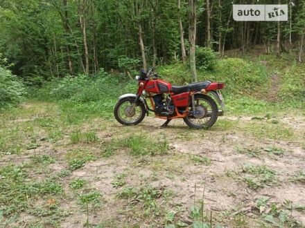 ІЖ Планєта 5 1992 у Дубно на Automoto.ua Червоний ІЖ Планєта 5, об'ємом двигуна 0 л та пробігом 40 тис. км за 536 $, фото 1 на Automoto.ua