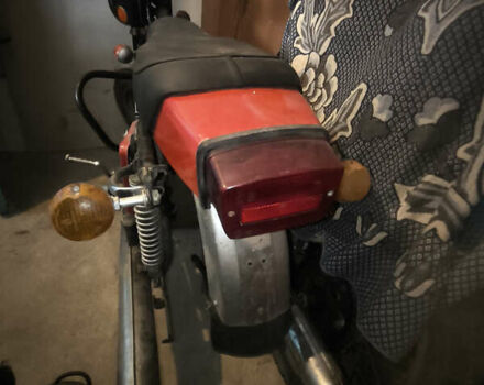 ИЖ Юпитер 5 1989 в Виннице на Automoto.ua Красный ИЖ Юпитер 5, объемом двигателя 0.35 л и пробегом 259 тыс. км за 275 $, фото 2 на Automoto.ua