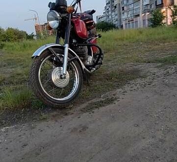 ІЖ Юпітєр 5 1989 у Сокале на Automoto.ua Червоний ІЖ Юпітєр 5, об'ємом двигуна 0.35 л та пробігом 29 тис. км за 350 $, фото 1 на Automoto.ua