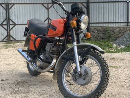 ІЖ Юпітєр 5 1990 у Чемеровцах на Automoto.ua Червоний ІЖ Юпітєр 5, об'ємом двигуна 0.35 л та пробігом 14 тис. км за 671 $, фото 1 на Automoto.ua