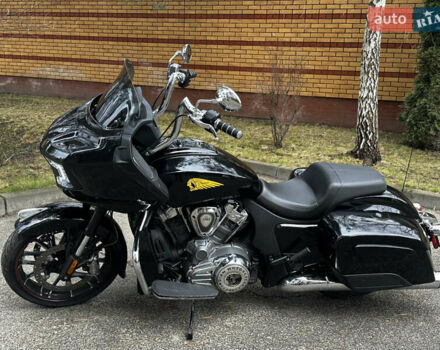 Черный Индиан Challenger, объемом двигателя 1.81 л и пробегом 18 тыс. км за 22000 $, фото 16 на Automoto.ua