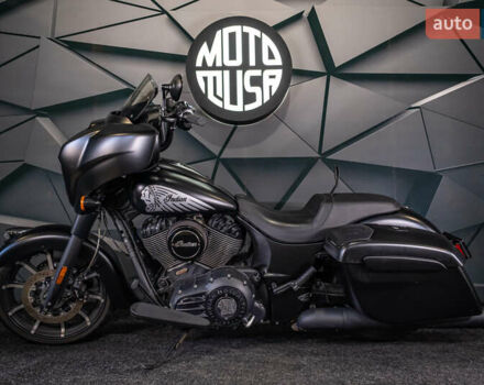 Черный Индиан Chieftain, объемом двигателя 1.81 л и пробегом 70 тыс. км за 17500 $, фото 3 на Automoto.ua