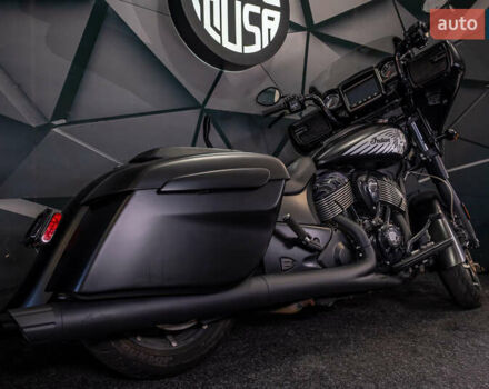 Черный Индиан Chieftain, объемом двигателя 1.81 л и пробегом 70 тыс. км за 17500 $, фото 2 на Automoto.ua