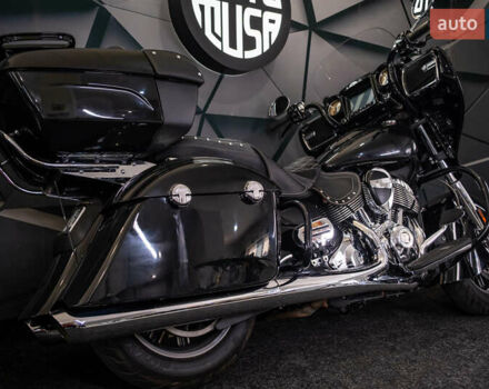 Черный Индиан Roadmaster, объемом двигателя 1.81 л и пробегом 22 тыс. км за 28300 $, фото 2 на Automoto.ua