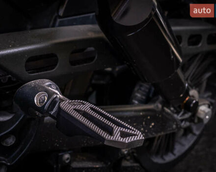 Черный Индиан Scout  Bobber , объемом двигателя 1.1 л и пробегом 19 тыс. км за 18000 $, фото 6 на Automoto.ua