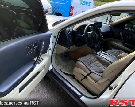 Белый Инфинити ФХ, объемом двигателя 3.5 л и пробегом 280 тыс. км за 9850 $, фото 5 на Automoto.ua