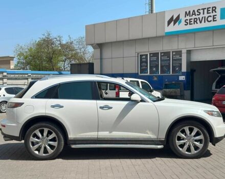 Белый Инфинити ФХ, объемом двигателя 3.5 л и пробегом 323 тыс. км за 6790 $, фото 3 на Automoto.ua