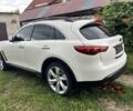 Белый Инфинити ФХ, объемом двигателя 3.7 л и пробегом 260 тыс. км за 9500 $, фото 7 на Automoto.ua