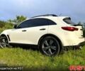 Белый Инфинити ФХ, объемом двигателя 3.7 л и пробегом 270 тыс. км за 17200 $, фото 6 на Automoto.ua